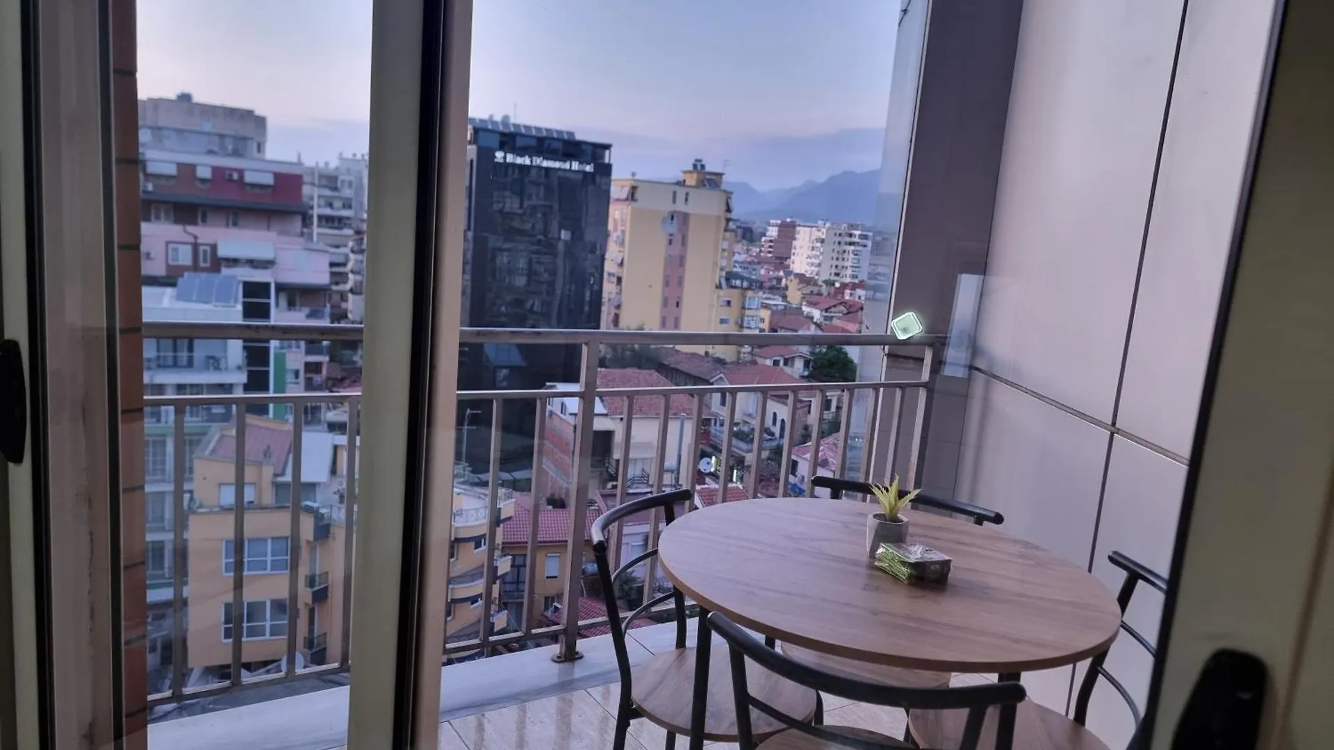 A&Nd Apartment 티라나